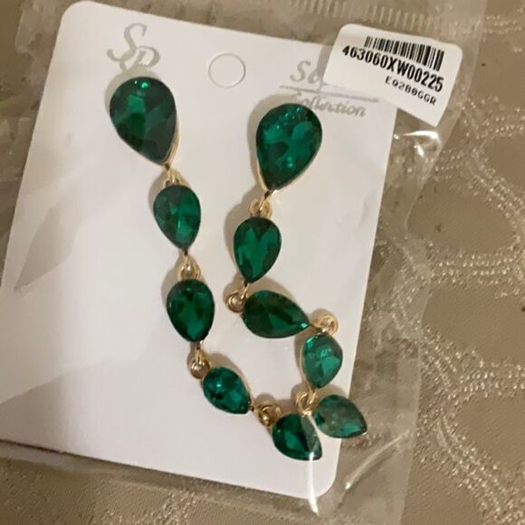 Emerald gold drop earrings NWT - Picture 2 of 3